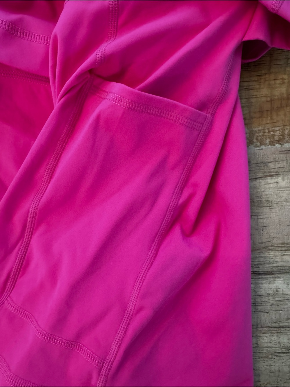 HALARA SoftlyZero Plush Backless Active Dress Easy Peezy Fuchsia size Medium - Picture 4 of 7